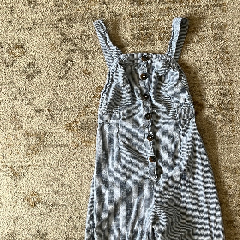 Japna Jumpsuit - Picture 2 of 14